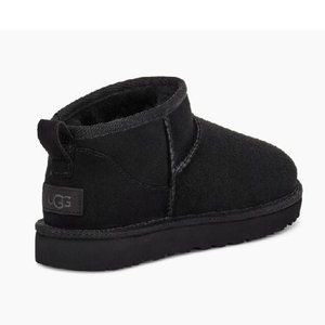 🎁 UGG Womens Classic Ultra Mini Ankle Boot